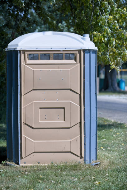 Porta potty delivery and setup in Schlusser, PA